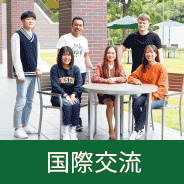 兴发游戏登录 部屋は1万円ほどのツインルームで、ベッド2台と仕事用の長めの机といすが備えられていた